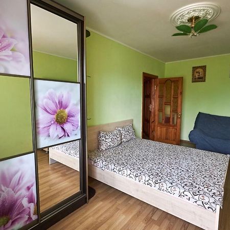 Babylon Apartments On Kievskaya Street Rivne Exterior photo
